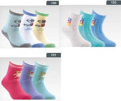 1074822