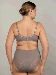 9360582