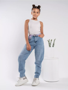 9220028 b74c270b 94d7 49a1 a844 48d3c249546a