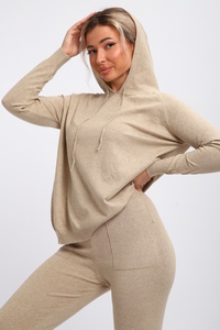 9318004 93c647b9 3e16 4766 977b da07c7b6664c