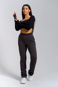 9318010 b927a009 e9f8 4aff b2d4 d8ae194695f2