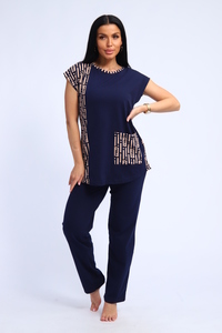 9318533 e301f69c 7094 4441 8429 f1c159929f55