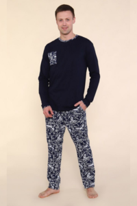 9345040 8096d649 68c3 417d af30 bac0c1d8671a