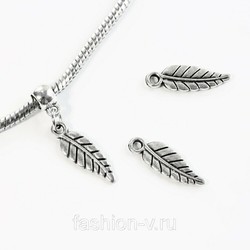 8012737 69471497 podveska listik serebro
