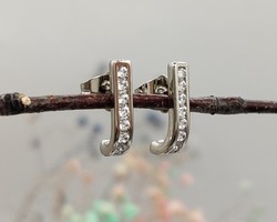 8313341 4896 3