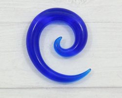 9121198 822578189 spiral v uho