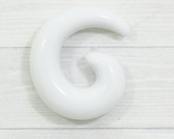 9121203 822565189 spiral v uho