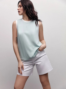 9269225 image