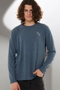 8767486