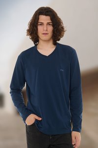 9307895