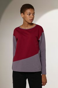 9307988